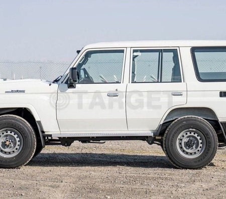 Toyota Land Cruiser 70 2025, photo 4 of 4