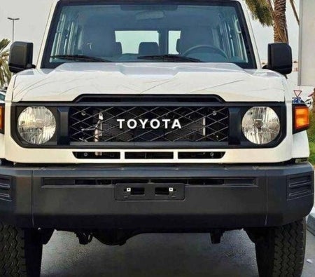 Toyota Land Cruiser 70 2025, photo 3 of 4