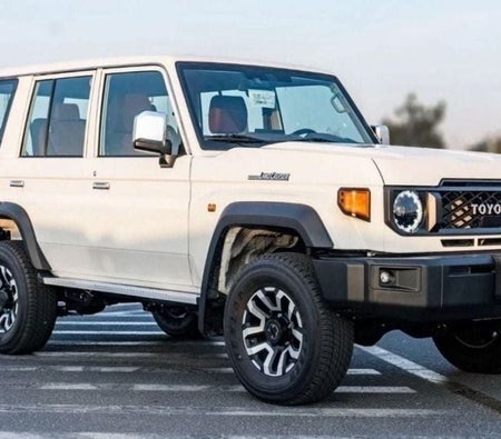 Toyota Land Cruiser 70 2025, photo 1 of 4