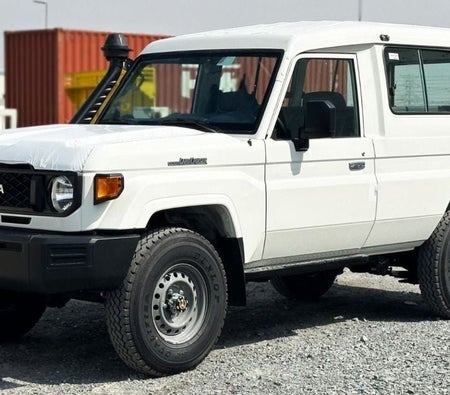 Toyota Land Cruiser 70 2025, photo 3 of 4