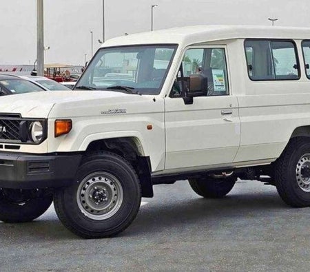 Toyota Land Cruiser 70 2025, photo 2 of 4