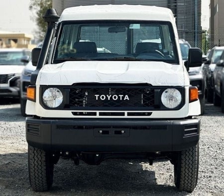 Toyota Land Cruiser 70 2025, photo 2 of 4