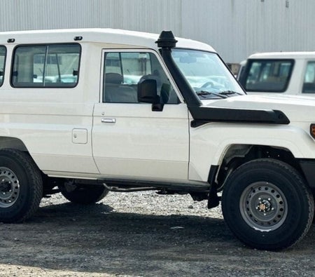 Toyota Land Cruiser 70 2025, photo 1 of 4