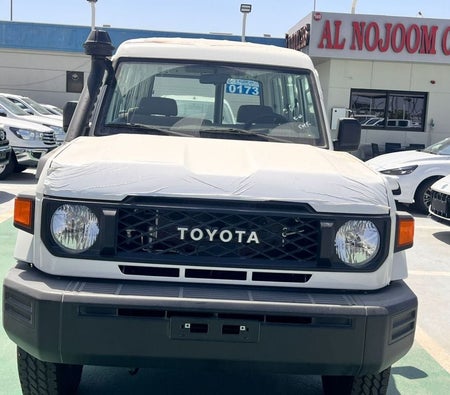 Toyota Land Cruiser 70  2025, photo 2 of 4