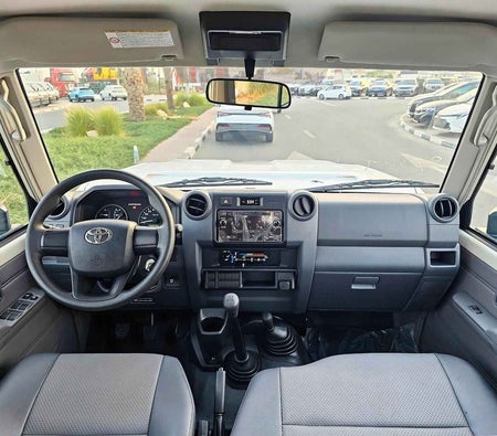 Bianca Toyota Land Cruiser 70 2025 Bianca Toyota Land Cruiser 70 2025
