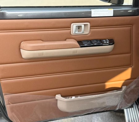 Серый Toyota 70 Series 2026