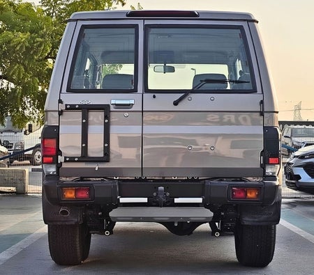 Bronzo Toyota Land Cruiser 70 2026 Bronzo Toyota Land Cruiser 70 2026