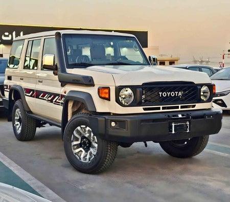 Blanc Toyota Land Cruiser 70 2026 Blanc Toyota Land Cruiser 70 2026