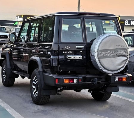 Nero Toyota Land Cruiser 70 2026
