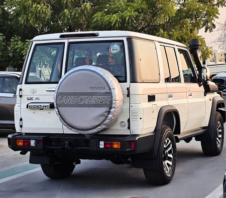 Blanc Toyota Land Cruiser 70 2026 Blanc Toyota Land Cruiser 70 2026