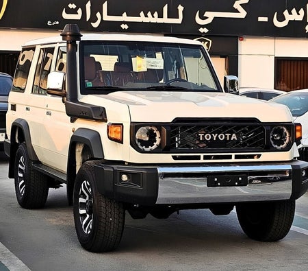 Blanc Toyota Land Cruiser 70 2026 Blanc Toyota Land Cruiser 70 2026