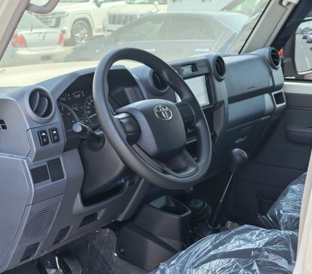 Toyota 76 Series  2026, photo 3 of 4