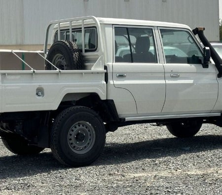Toyota Land Cruiser Pickup 2025, photo 4 of 4