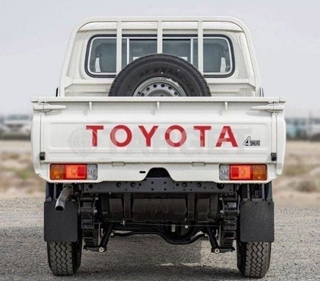 Toyota Land Cruiser Pickup 2025, photo 3 of 4