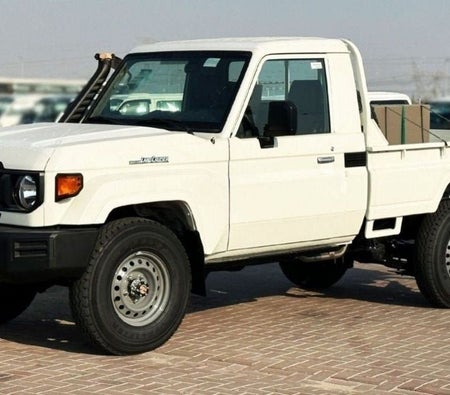 Toyota Land Cruiser Pickup 2025, photo 3 of 4