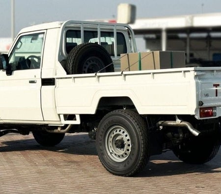 Toyota Land Cruiser Pickup 2025, photo 4 of 4
