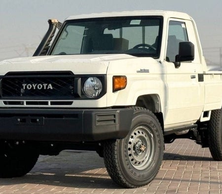 Toyota Land Cruiser Pickup 2025, photo 2 of 4