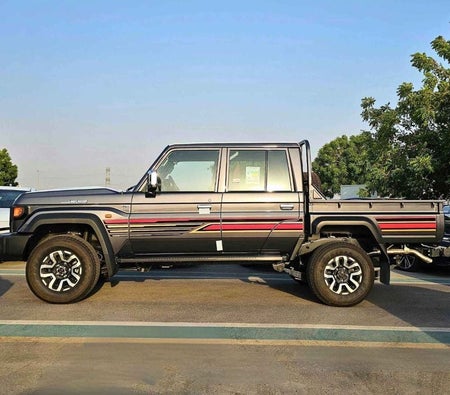 Grigio Toyota Land Cruiser Pickup 2025 Grigio Toyota Land Cruiser Pickup 2025
