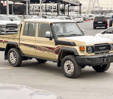 Toyota Land Cruiser Pickup 2026, photo 3 of 4