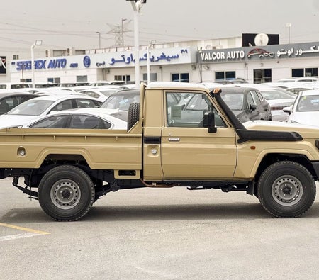 Toyota Land Cruiser Pickup 2026, photo 4 of 4