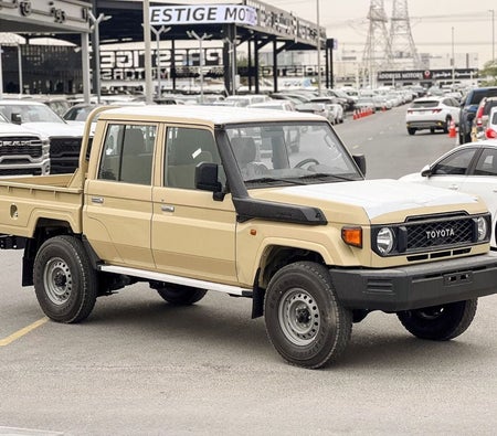 Toyota Land Cruiser Pickup 2026, photo 3 of 4