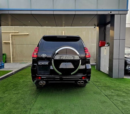 Black Toyota Prado 2013