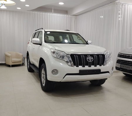 wit Toyota Prado 2015