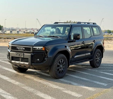 Черный Toyota Prado 2025 год Черный Toyota Prado 2025 год