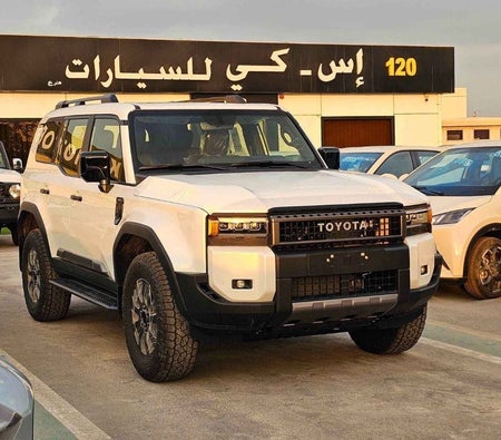 Bianca Toyota Prado 2026