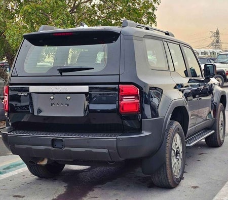 Черный Toyota Prado 2026 Черный Toyota Prado 2026