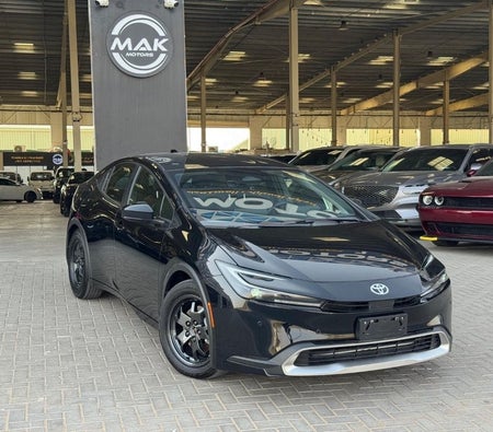 Black Toyota Prius 2025