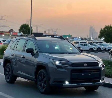 Toyota RAV4 2026, photo 2 of 4