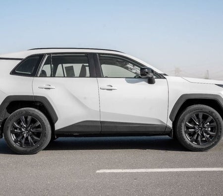 Toyota RAV4 2026, photo 2 of 4
