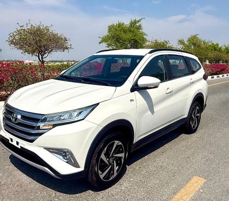 Bianca Toyota Rush 2023