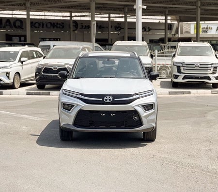 Toyota Urban Cruiser 2026, photo 2 of 4