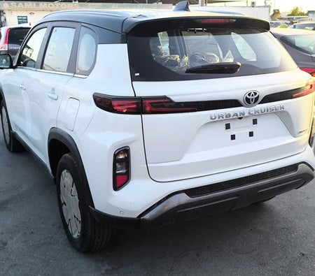 Toyota Urban Cruiser 2026, photo 3 of 4