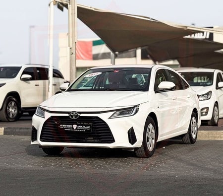 Toyota Yaris 2023, photo 3 of 4