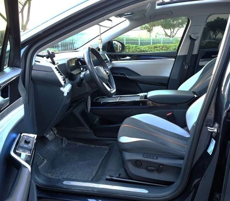 Blu Volkswagen ID6 2022