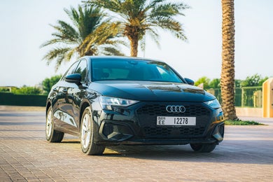 Audi Dubai'de günlük 150$'dan başlayan fiyatlarla kiralayın | Audi