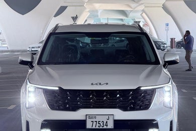 ミミ Kiralık Kia Sorento Dubai | Uygun Fiyatlı Arabalar | OneClickDrive