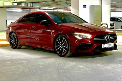 Usato Mercedesbenz AMG CLA 35 Dubai AMG CLA 35 in vendita a Dubai