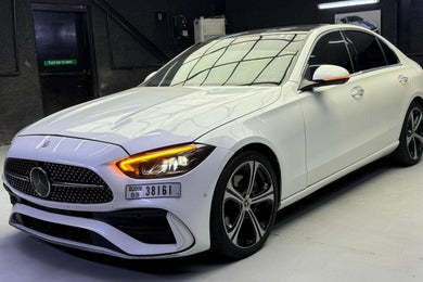 Car Rental Mall of Emirates - Hire Luxury Cars | OneClickDrive