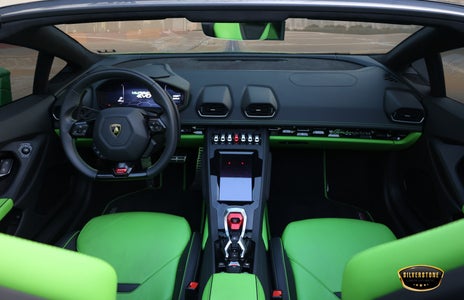 Rent Lamborghini Huracan Evo Spyder 2023, photo 2 of 4