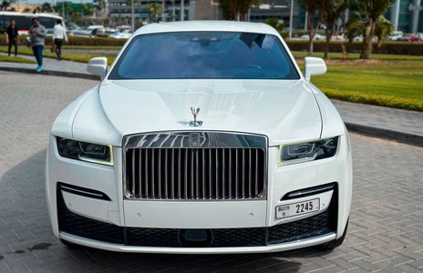 Rent Rolls Royce Ghost Series III 2021, photo 2 of 4