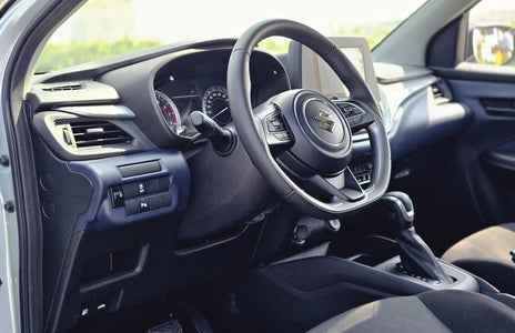 Rent Suzuki Baleno 2025, photo 3 of 4