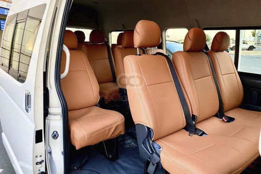 Toyota Hiace (14 pax) 2