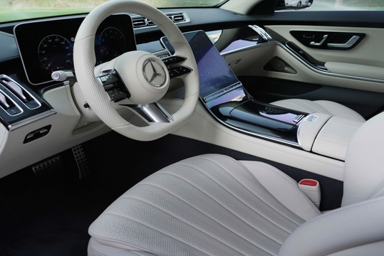 Mercedes Benz S Class 2023 3
