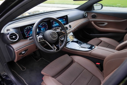 Mercedes Benz E300 3