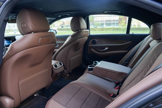 Mercedes Benz E300 4
