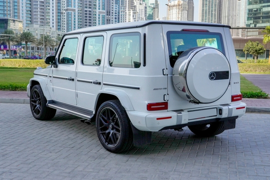 Mercedes-Benz G63 6